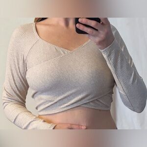 Ribbed Cropped Top Long Sleeve Shirt Women’s Size Medium Tan